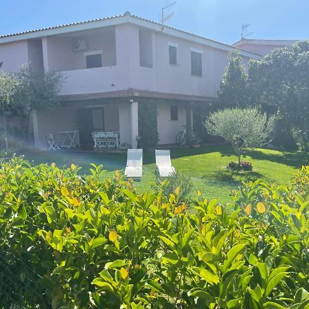 Casa Vacanza Li Menduli San Teodoro Сан-Теодоро Экстерьер фото