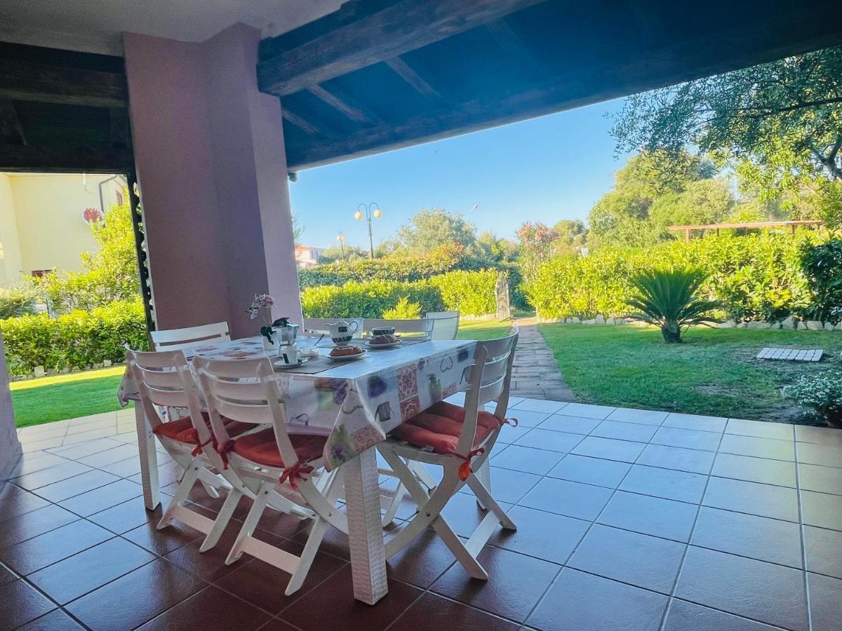 Casa Vacanza Li Menduli San Teodoro Сан-Теодоро Экстерьер фото